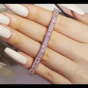 Rose gold plated 18cms bracelet with Swarovski elements